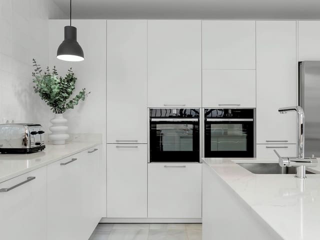 6 chambre Villa/Maison à vendre à Nueva Andalucia, Marbella avec piscine garage - 1 400 000 € (Ref: 9857514)