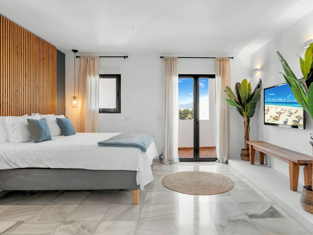 6 chambre Villa/Maison à vendre à Nueva Andalucia avec piscine garage - 1 400 000 € (Ref: 9857514)