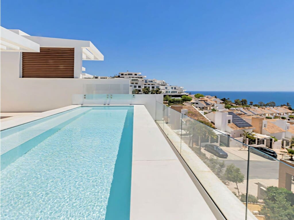 5 soverom Villa til salgs i Benalmadena med svømmebasseng garasje - € 1 850 000 (Ref: 9859614)