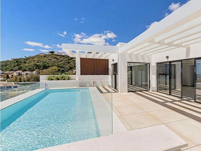 5 soverom Villa til salgs i Benalmádena pueblo, Benalmádena med svømmebasseng garasje - € 1 850 000 (Ref: 9859614)