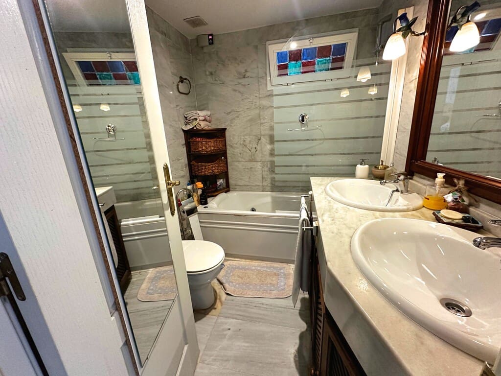 3 bedroom Townhouse for sale in Golden Mile with pool garage - € 789,000 (Ref: 9866685)