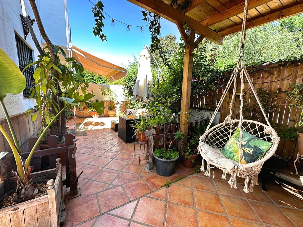 3 bedroom Townhouse for sale in Golden Mile with pool garage - € 789,000 (Ref: 9866685)