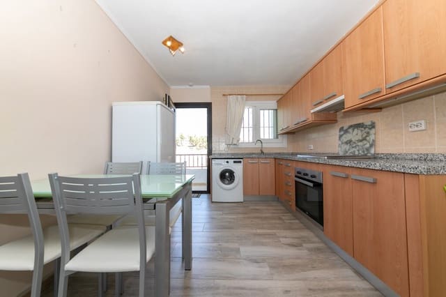 2 bedroom Penthouse for rent in Mijas Costa, Mijas with pool - € 1,200 (Ref: 9871627)