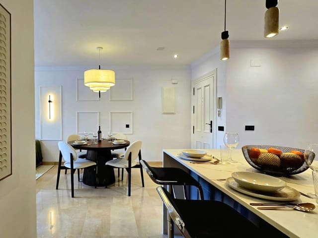 Apartamento de 3 habitaciones en La Quinta, Benahavís en venta con piscina garaje - 589.000 € (Ref: 9871628)