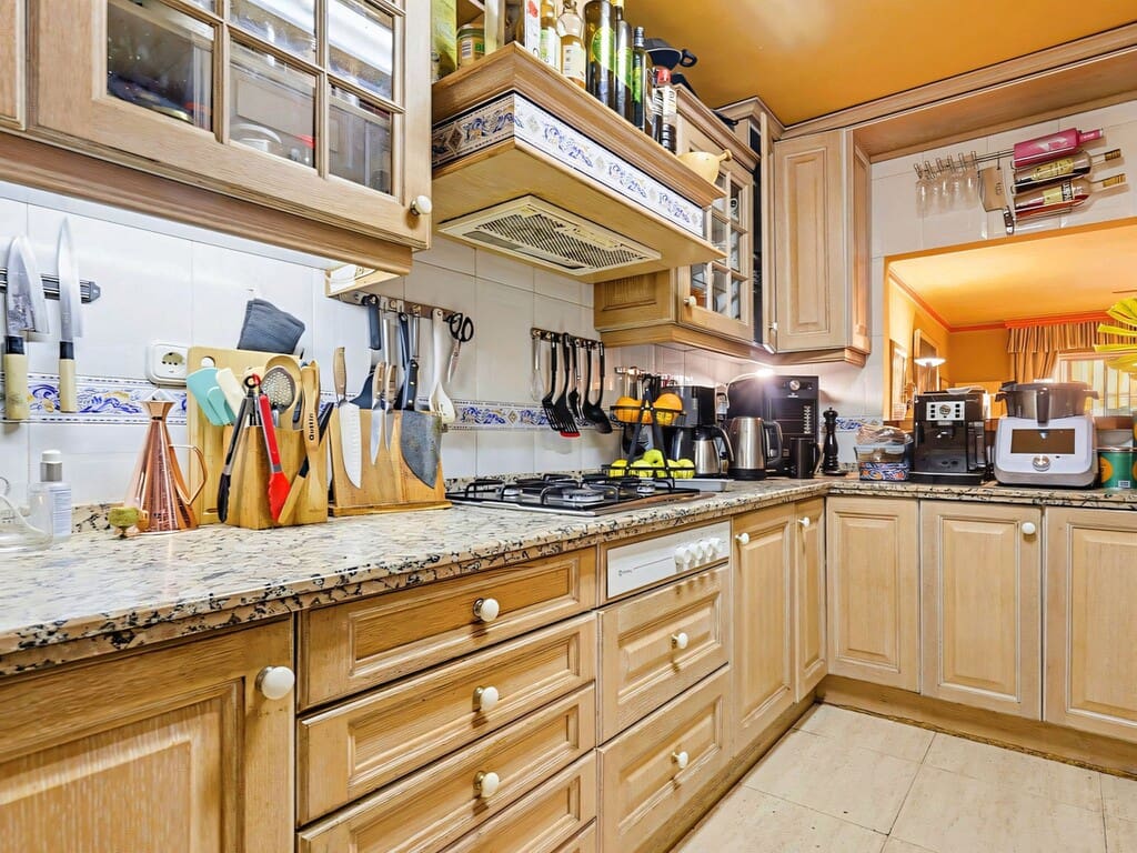 2 sypialnia Dom na sprzedaż w Torrequebrada z basenem garażem - 435 000 € (Ref: 9871629)