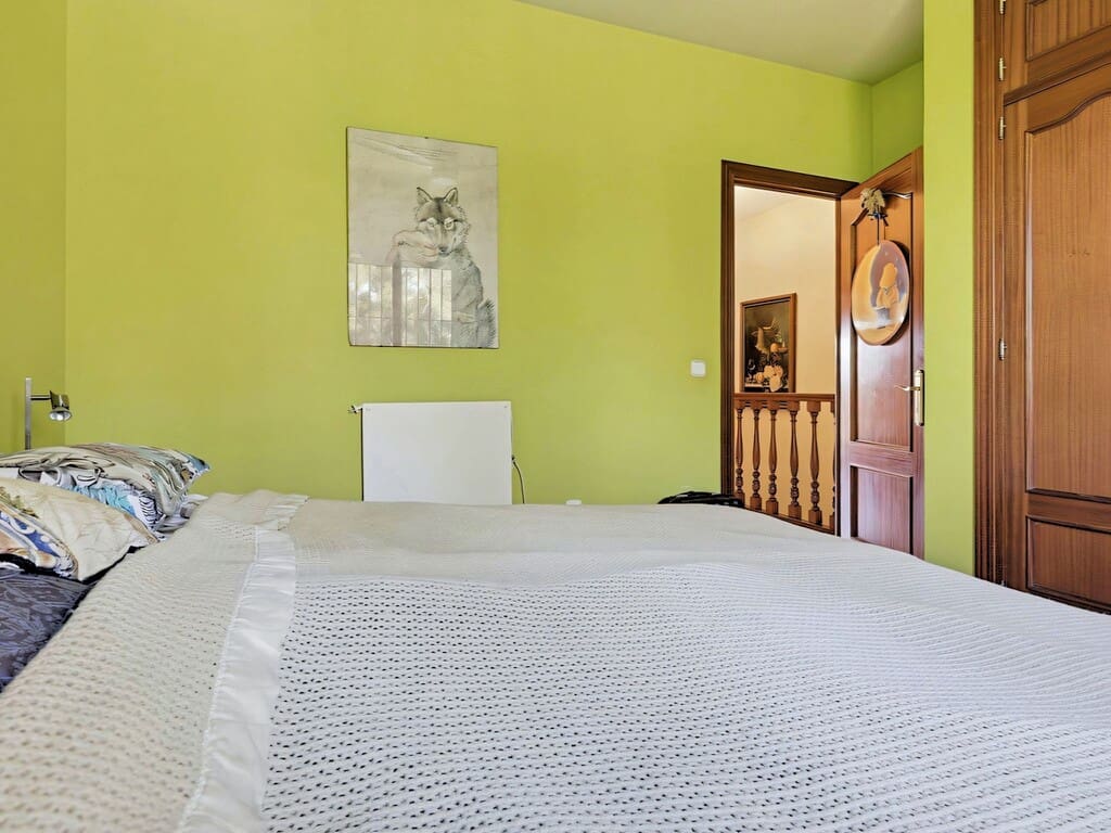 2 sypialnia Dom na sprzedaż w Torrequebrada z basenem garażem - 435 000 € (Ref: 9871629)