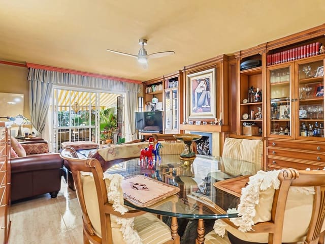 2 sypialnia Dom na sprzedaż w Torrequebrada, Benalmádena z basenem garażem - 435 000 € (Ref: 9871629)