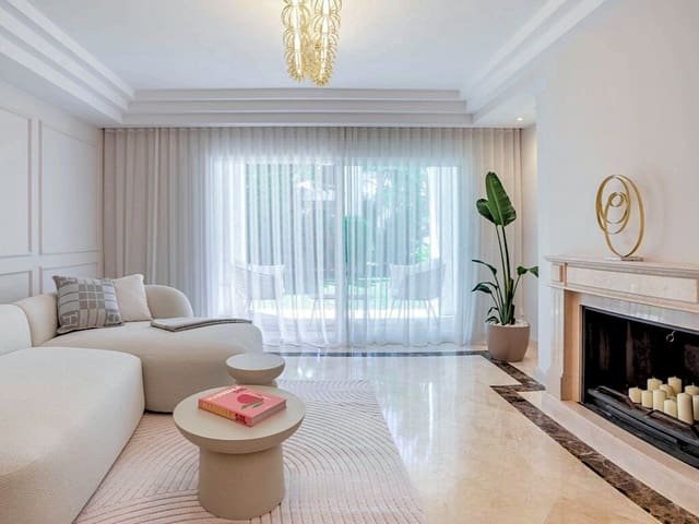 3 soverom Leilighet til salgs i Golden Mile, Marbella med svømmebasseng garasje - € 995 000 (Ref: 9873049)