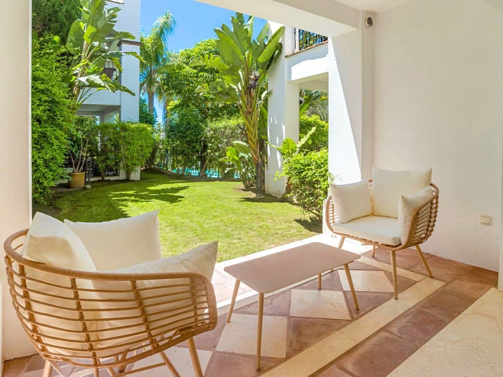 3 bedroom Apartment for sale in Golden Mile with pool garage - € 995,000 (Ref: 9873049)