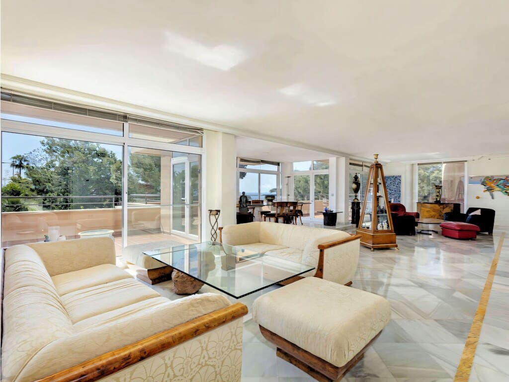 3 slaapkamer Appartement te koop in Nueva Andalucia met zwembad garage - € 1.775.000 (Ref: 9873050)