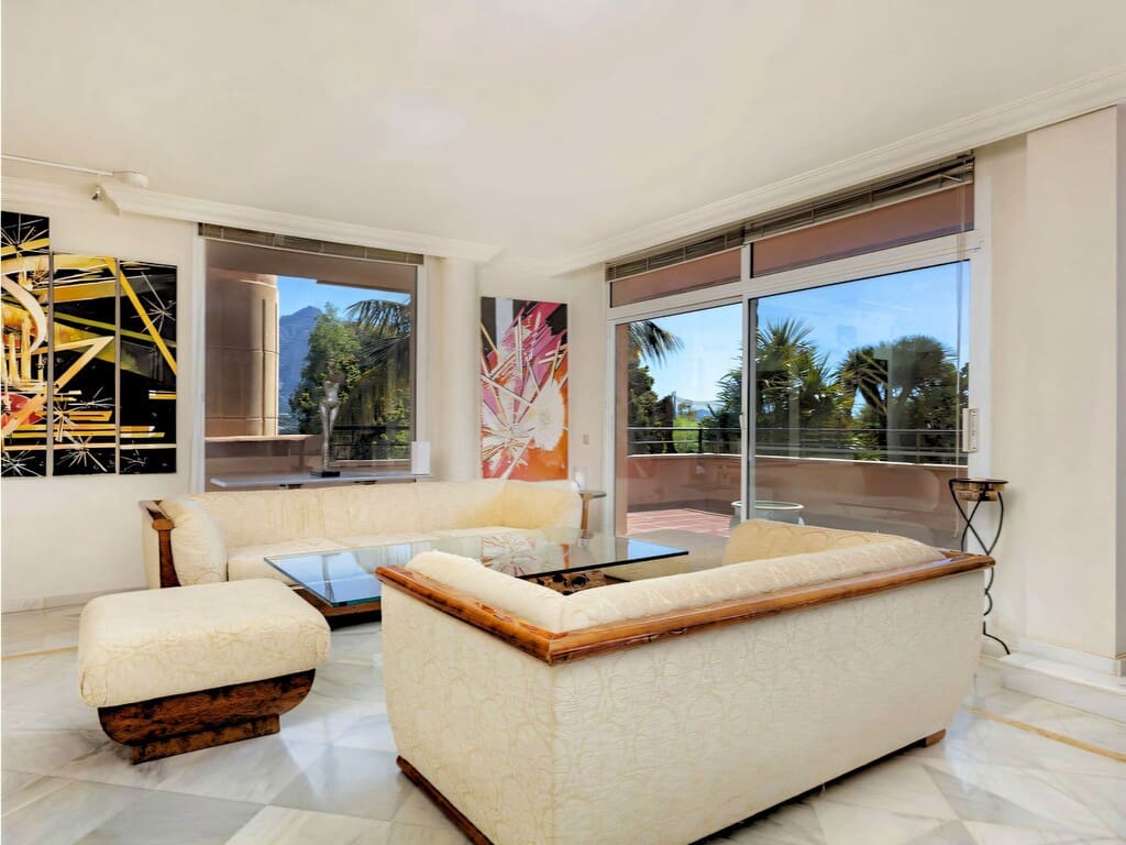 3 slaapkamer Appartement te koop in Nueva Andalucia met zwembad garage - € 1.775.000 (Ref: 9873050)