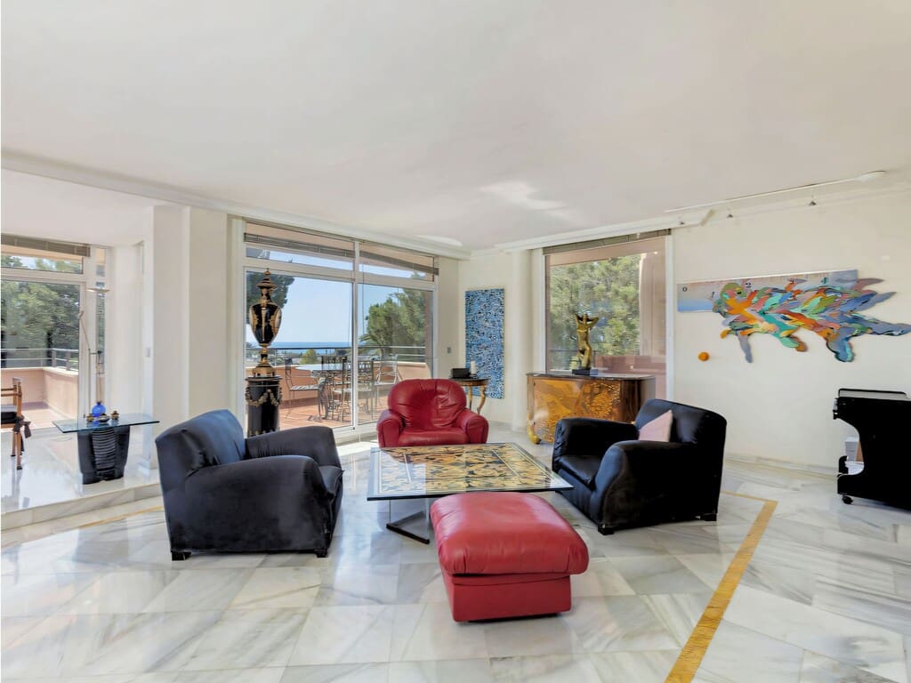3 slaapkamer Appartement te koop in Nueva Andalucia met zwembad garage - € 1.775.000 (Ref: 9873050)