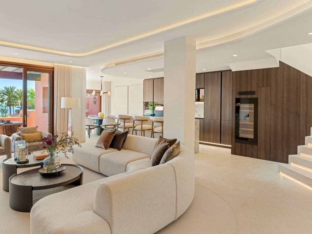 3 Zimmer Penthouse zu verkaufen in Estepona mit Pool Garage - 4.995.000 € (Ref: 9875762)