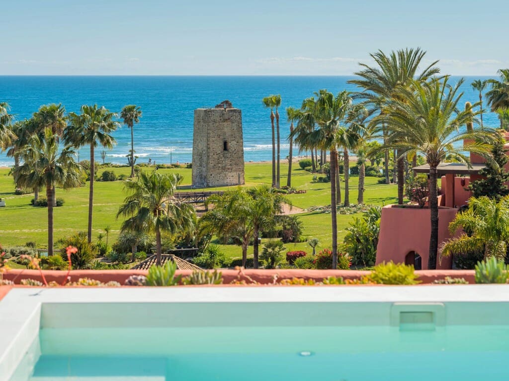 3 Zimmer Penthouse zu verkaufen in Estepona mit Pool Garage - 4.995.000 € (Ref: 9875762)