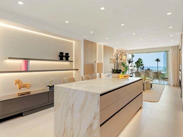 3 slaapkamer Appartement te koop in Estepona met zwembad - € 1.995.000 (Ref: 9878105)