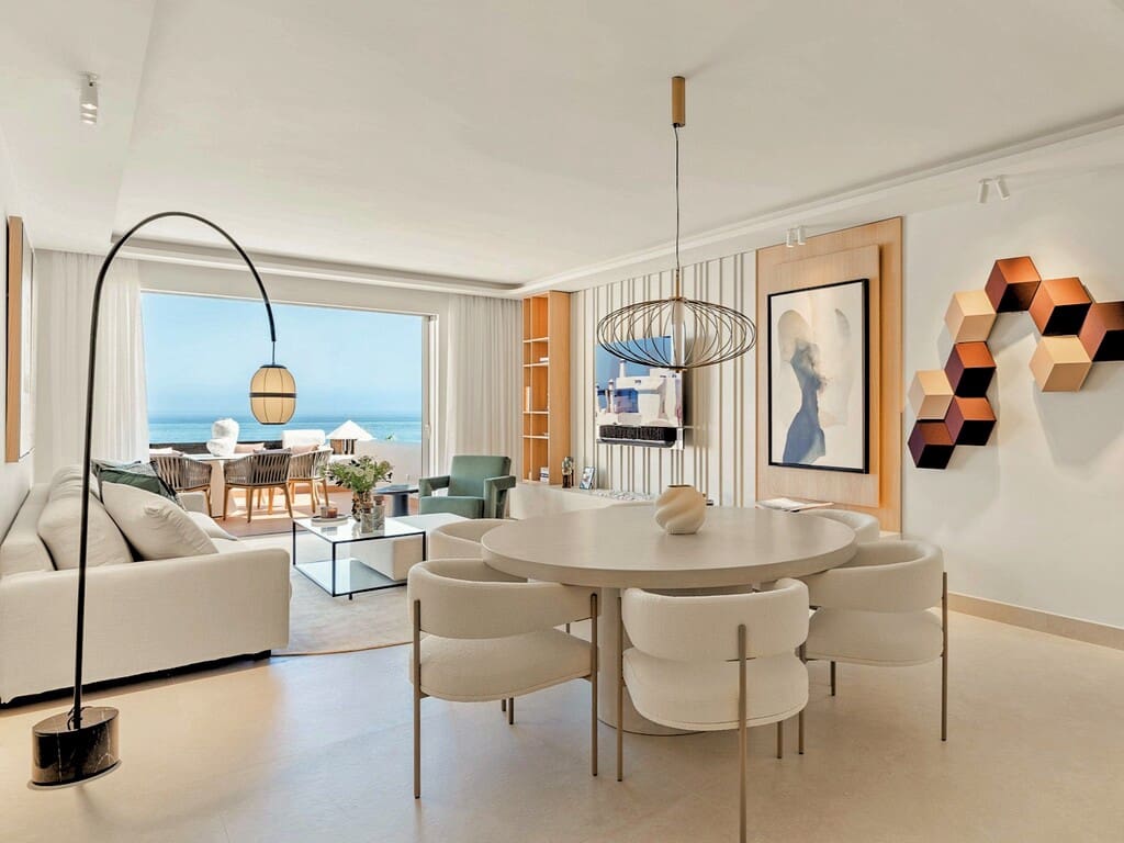 3 bedroom Penthouse for sale in Estepona with pool garage - € 2,995,000 (Ref: 9878106)