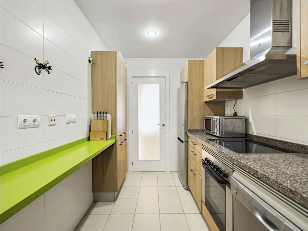3 sypialnia Penthouse na sprzedaż w Los Arqueros z basenem garażem - 545 000 € (Ref: 9884195)