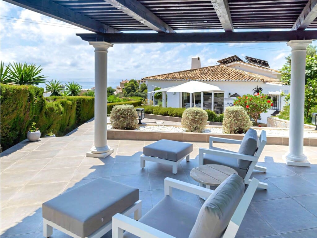 3 sovrum Villa till salu i Fuengirola med pool garage - 1 175 000 € (Ref: 9888696)