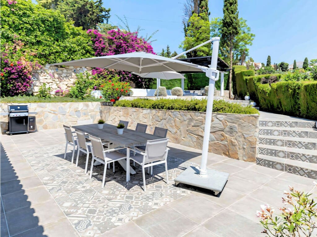 3 sovrum Villa till salu i Fuengirola med pool garage - 1 175 000 € (Ref: 9888696)