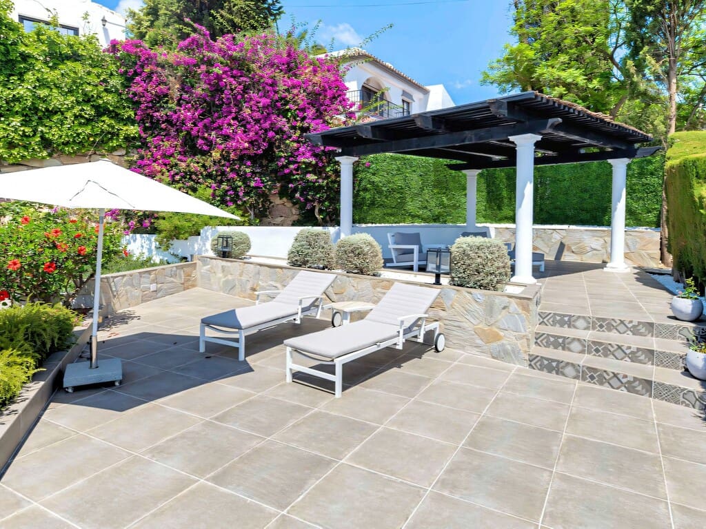 3 sovrum Villa till salu i Fuengirola med pool garage - 1 175 000 € (Ref: 9888696)