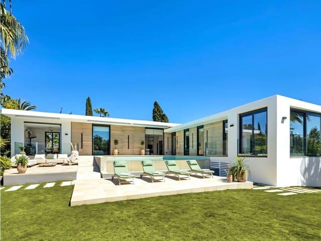 Chalet de 5 habitaciones en Nueva Andalucia, Marbella en venta con piscina garaje - 3.950.000 € (Ref: 9891805)