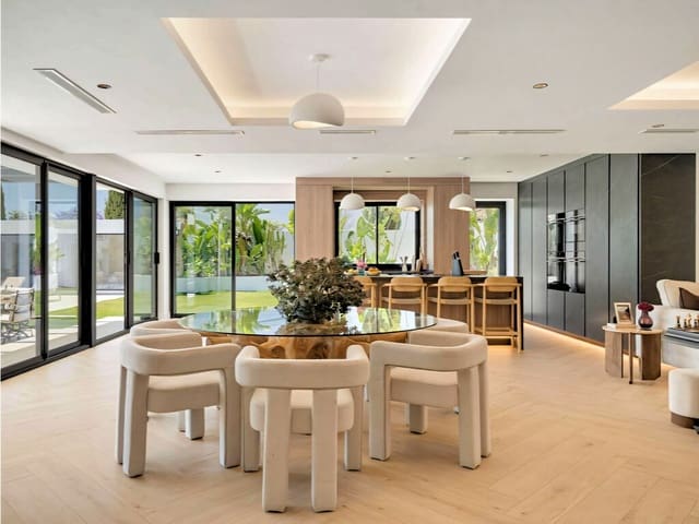 6 soverom Villa til salgs i Bel-Air, Estepona med svømmebasseng garasje - € 3 495 000 (Ref: 9891806)