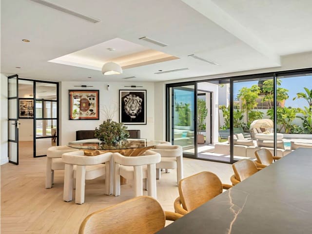 6 soverom Villa til salgs i Bel-Air, Estepona med svømmebasseng garasje - € 3 495 000 (Ref: 9891806)