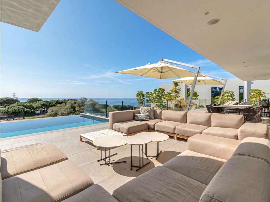 5 Zimmer Villa zu verkaufen in Cabopino mit Pool Garage - 3.950.000 € (Ref: 9891807)