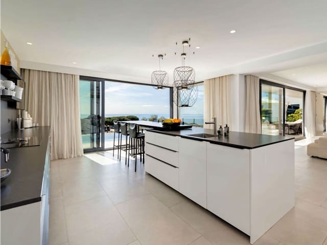 5 slaapkamer Villa te koop in Cabopino, Marbella met zwembad garage - € 3.950.000 (Ref: 9891807)