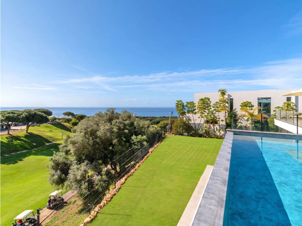 5 Zimmer Villa zu verkaufen in Cabopino mit Pool Garage - 3.950.000 € (Ref: 9891807)