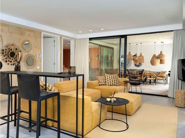 5 slaapkamer Villa te koop in Cabopino, Marbella met zwembad garage - € 3.950.000 (Ref: 9891807)