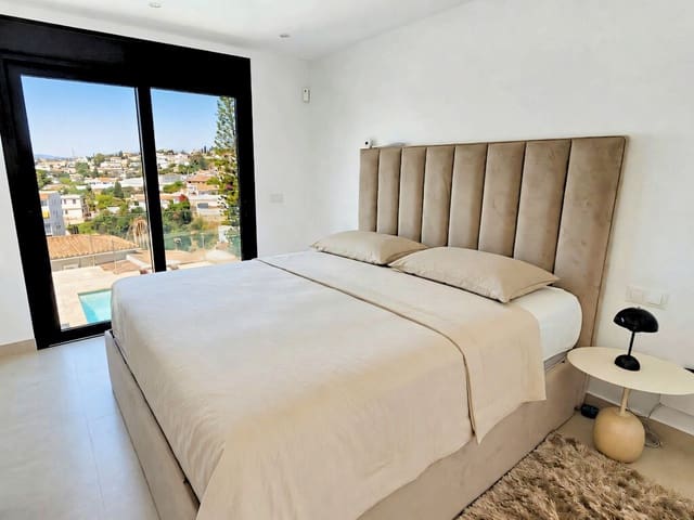4 sypialnia Willa na sprzedaż w Torreblanca, Fuengirola z basenem garażem - 1 475 000 € (Ref: 9891808)