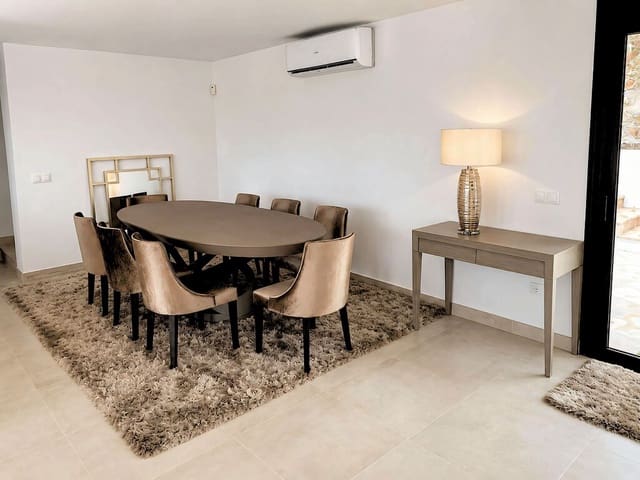 4 sypialnia Willa na sprzedaż w Torreblanca, Fuengirola z basenem garażem - 1 475 000 € (Ref: 9891808)
