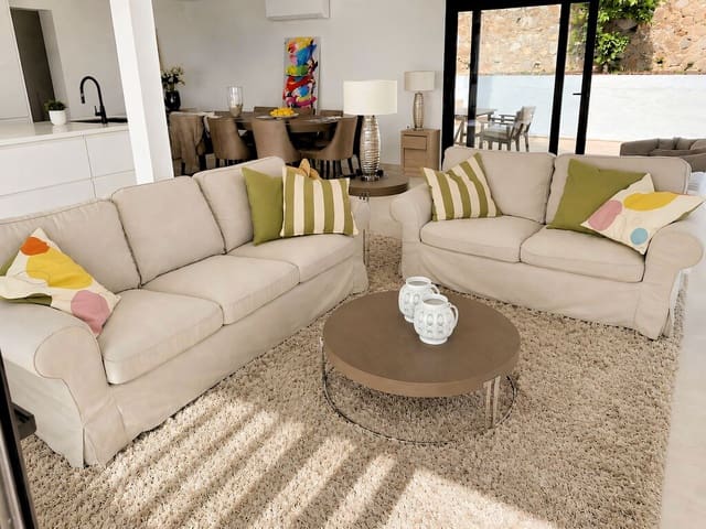 4 sypialnia Willa na sprzedaż w Torreblanca, Fuengirola z basenem garażem - 1 475 000 € (Ref: 9891808)