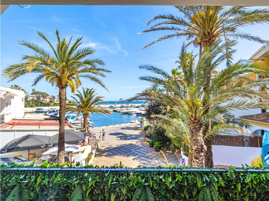 2 camera da letto Attico in vendita in Cabopino con piscina garage - 995.000 € (Rif: 9893796)