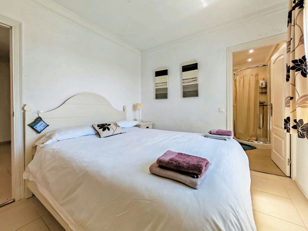 4 quarto Moradia para venda em Mijas Costa com piscina garagem - 1 195 000 € (Ref: 9896270)