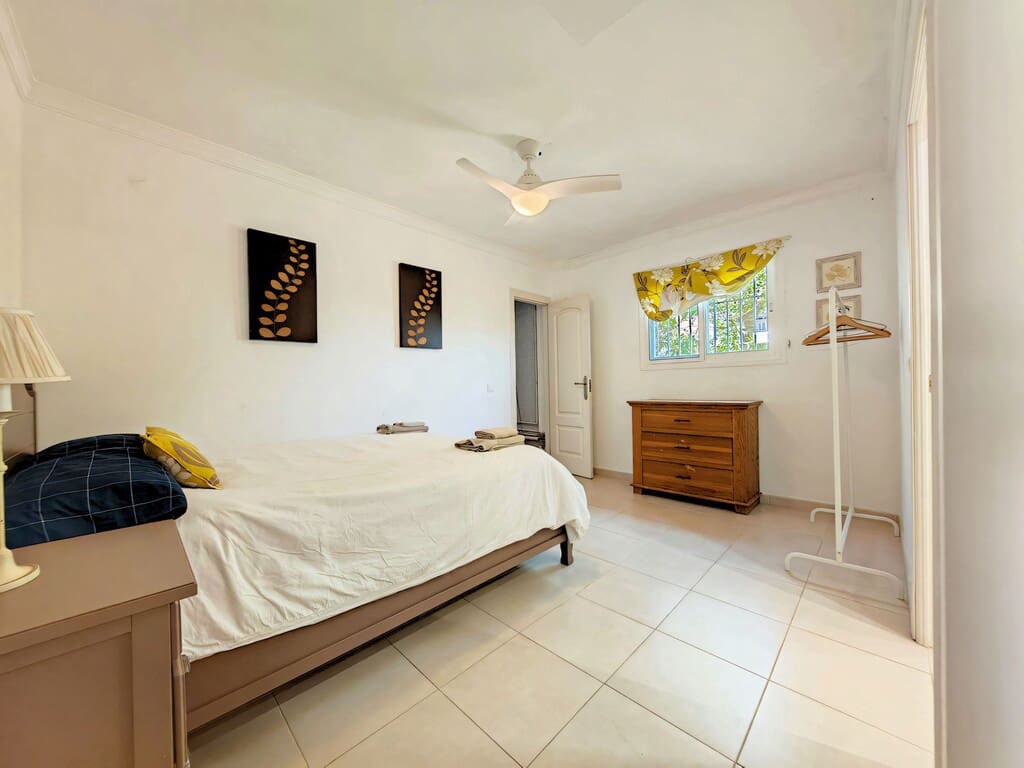 4 quarto Moradia para venda em Mijas Costa com piscina garagem - 1 195 000 € (Ref: 9896270)