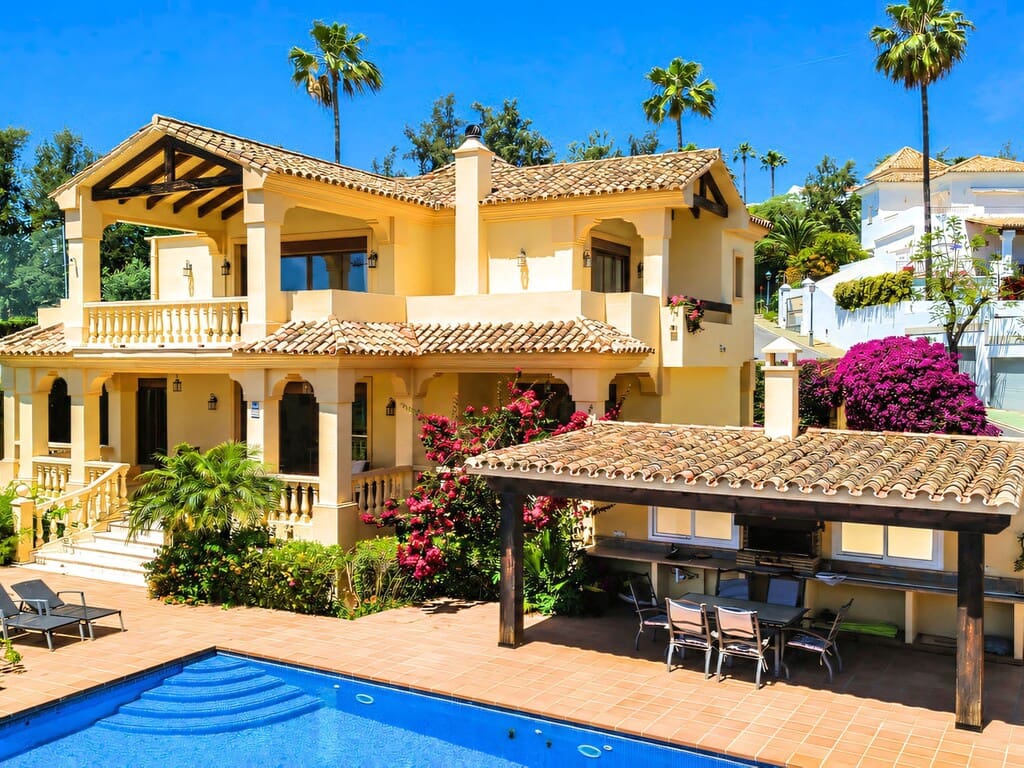 Chalet de 5 habitaciones en La Quinta en venta con piscina garaje - 2.400.000 € (Ref: 9896271)