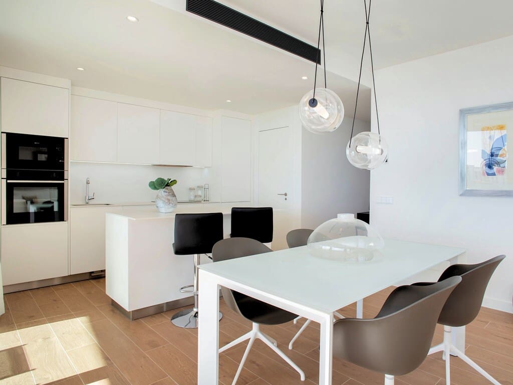 2 sovrum Lägenhet till salu i Fuengirola med pool garage - 749 000 € (Ref: 9896272)