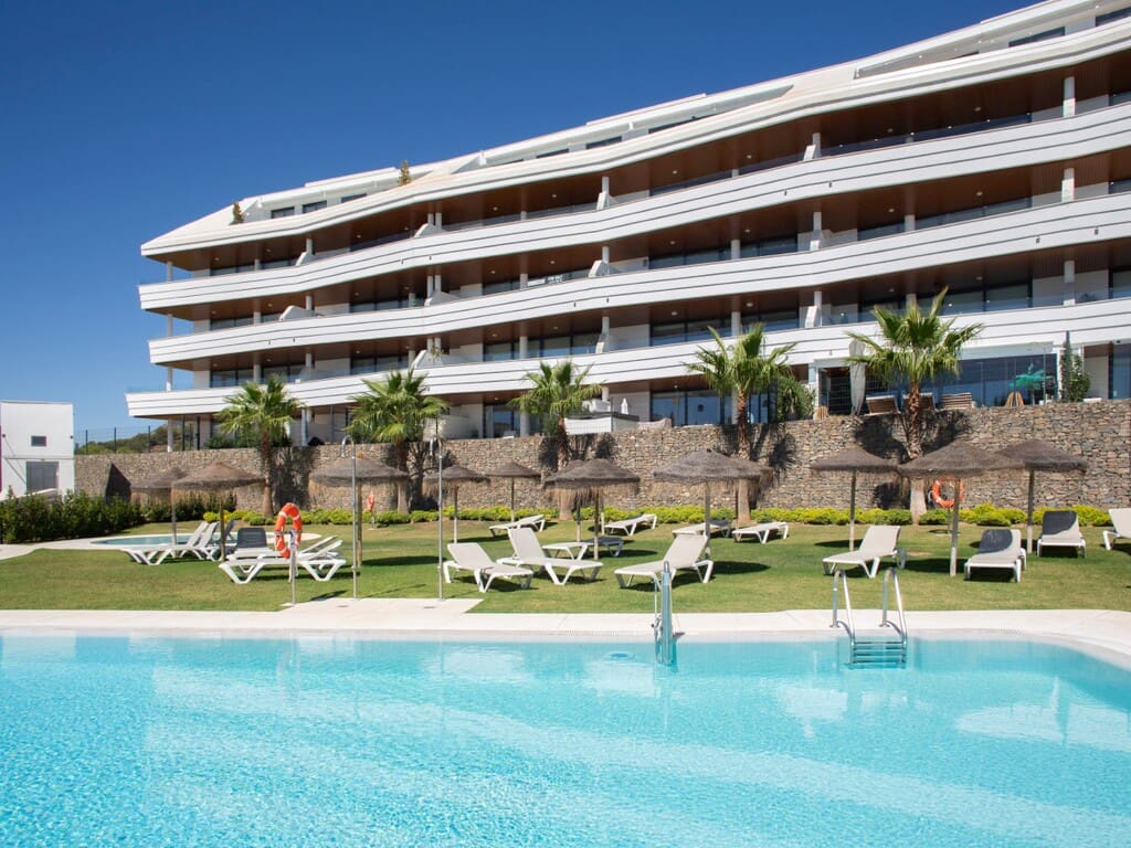 2 sovrum Lägenhet till salu i Fuengirola med pool garage - 749 000 € (Ref: 9896272)