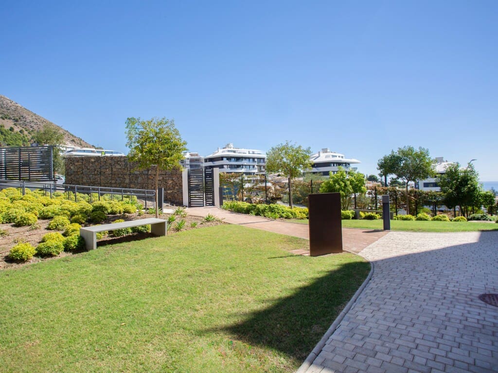 2 sovrum Lägenhet till salu i Fuengirola med pool garage - 749 000 € (Ref: 9896272)