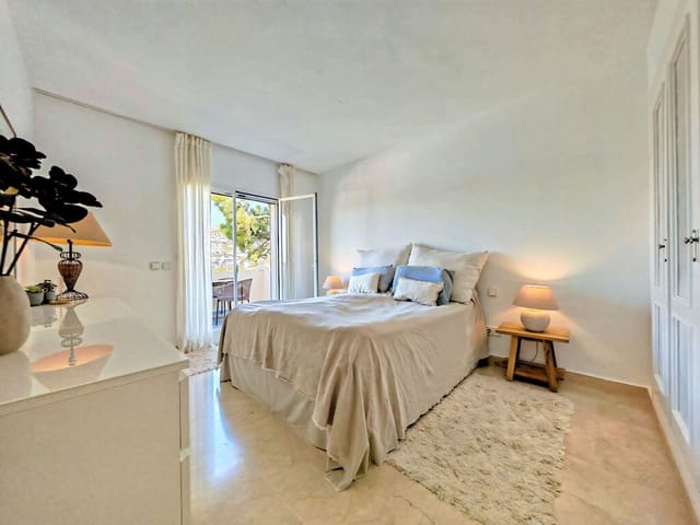 2 sovrum Takvåning till salu i La Quinta, Benahavís med pool garage - 685 000 € (Ref: 9899124)