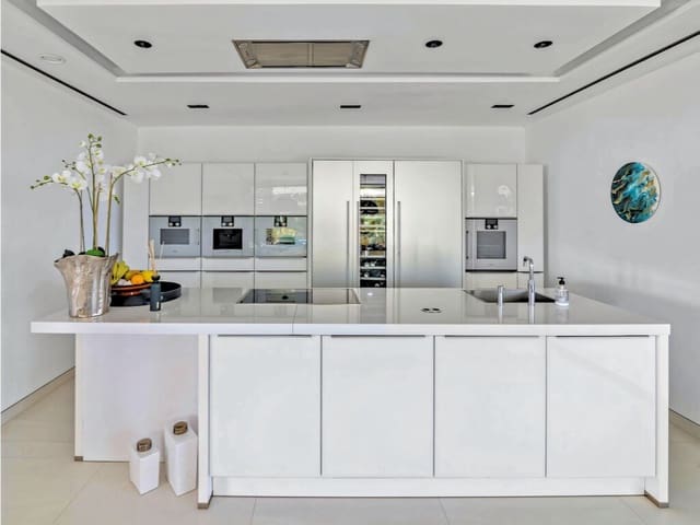 6 Zimmer Villa zu verkaufen in Los Flamingos, Benahavís mit Pool Garage - 4.900.000 € (Ref: 9900317)