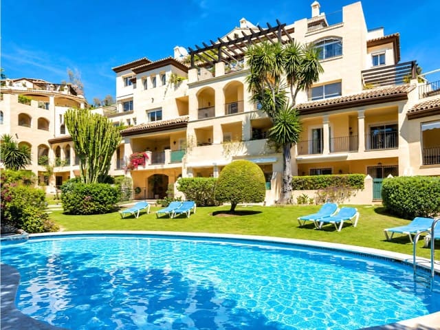 2 bedroom Penthouse for sale in San Pedro de Alcantara, Marbella with pool garage - € 720,000 (Ref: 9900318)