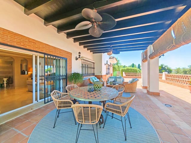 4 Zimmer Villa zu verkaufen in Elviria, Marbella mit Pool Garage - 2.250.000 € (Ref: 9900991)
