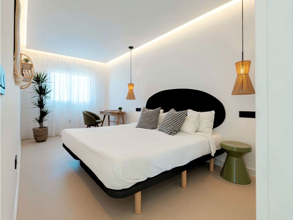 3 bedroom Townhouse for sale in Nueva Andalucia with pool garage - € 995,000 (Ref: 9900992)