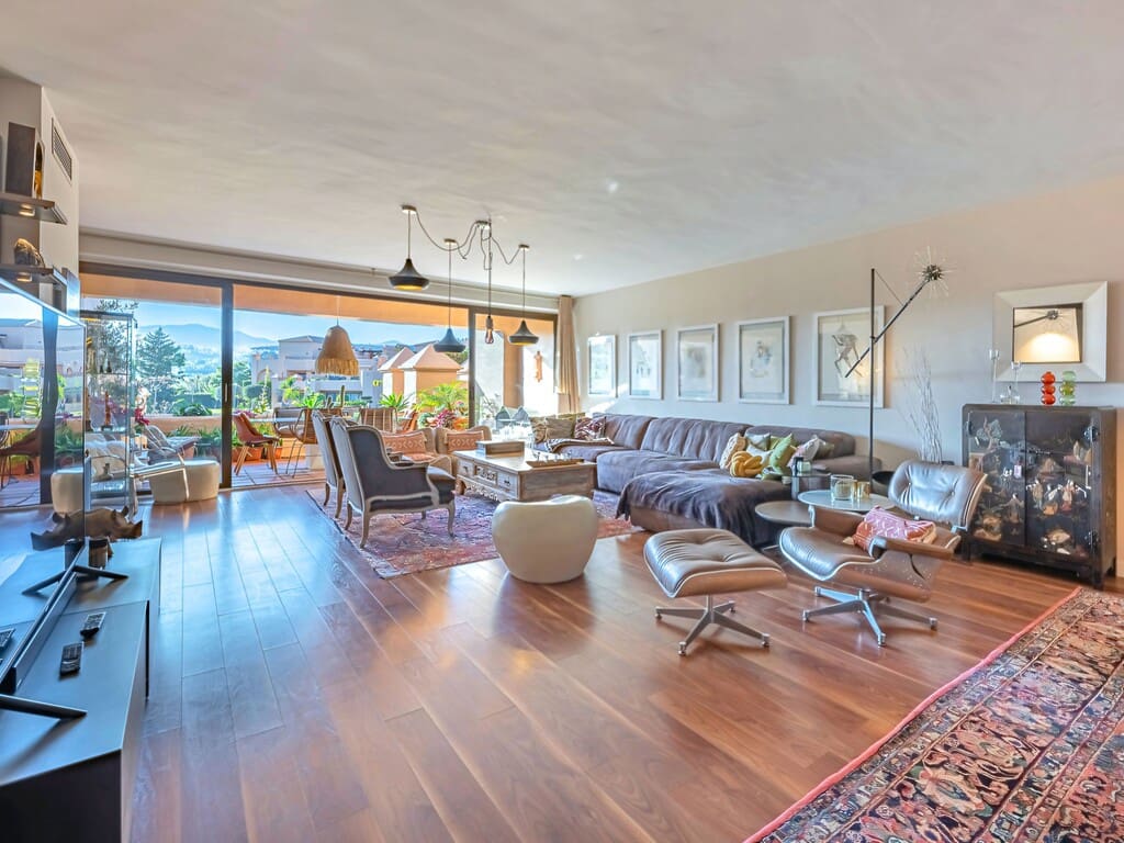 3 soveværelse Penthouse til salg i Atalaya-Isdabe med swimmingpool - € 798.000 (Ref: 9903856)