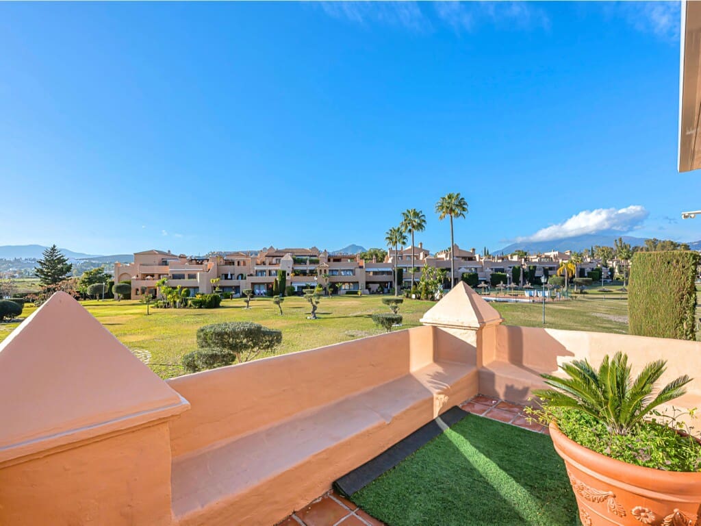 3 soveværelse Penthouse til salg i Atalaya-Isdabe med swimmingpool - € 798.000 (Ref: 9903856)