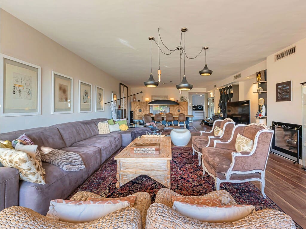 3 soveværelse Penthouse til salg i Atalaya-Isdabe med swimmingpool - € 798.000 (Ref: 9903856)