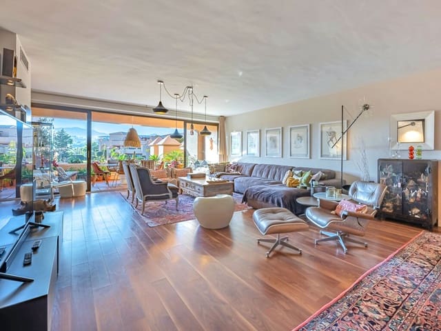 3 soveværelse Penthouse til salg i Atalaya-Isdabe, Estepona med swimmingpool - € 798.000 (Ref: 9903856)